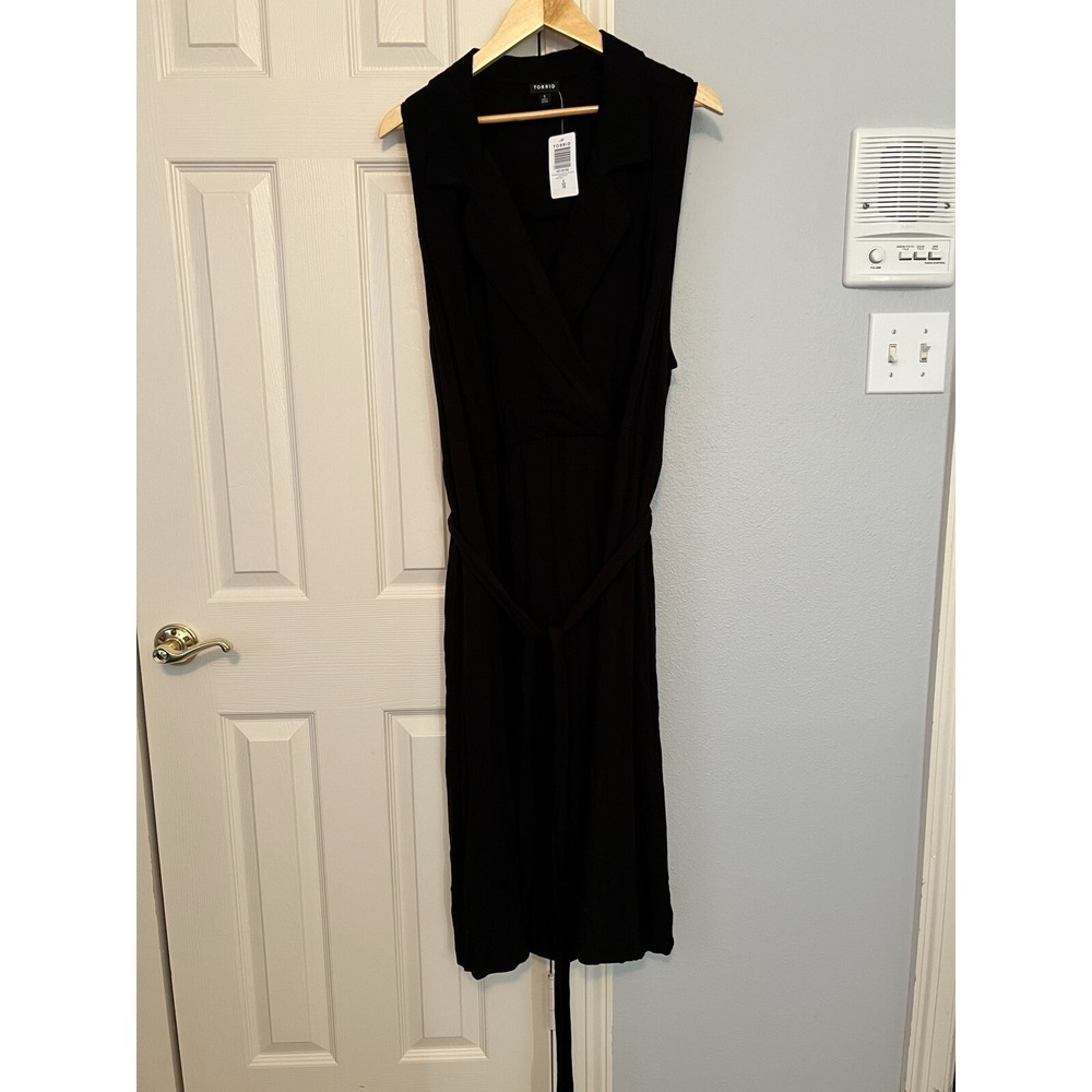 Torrid, Midi RAYON SLUB SLEEVELESS SHIRT DRESS, black, Pockets, Lightweight belt